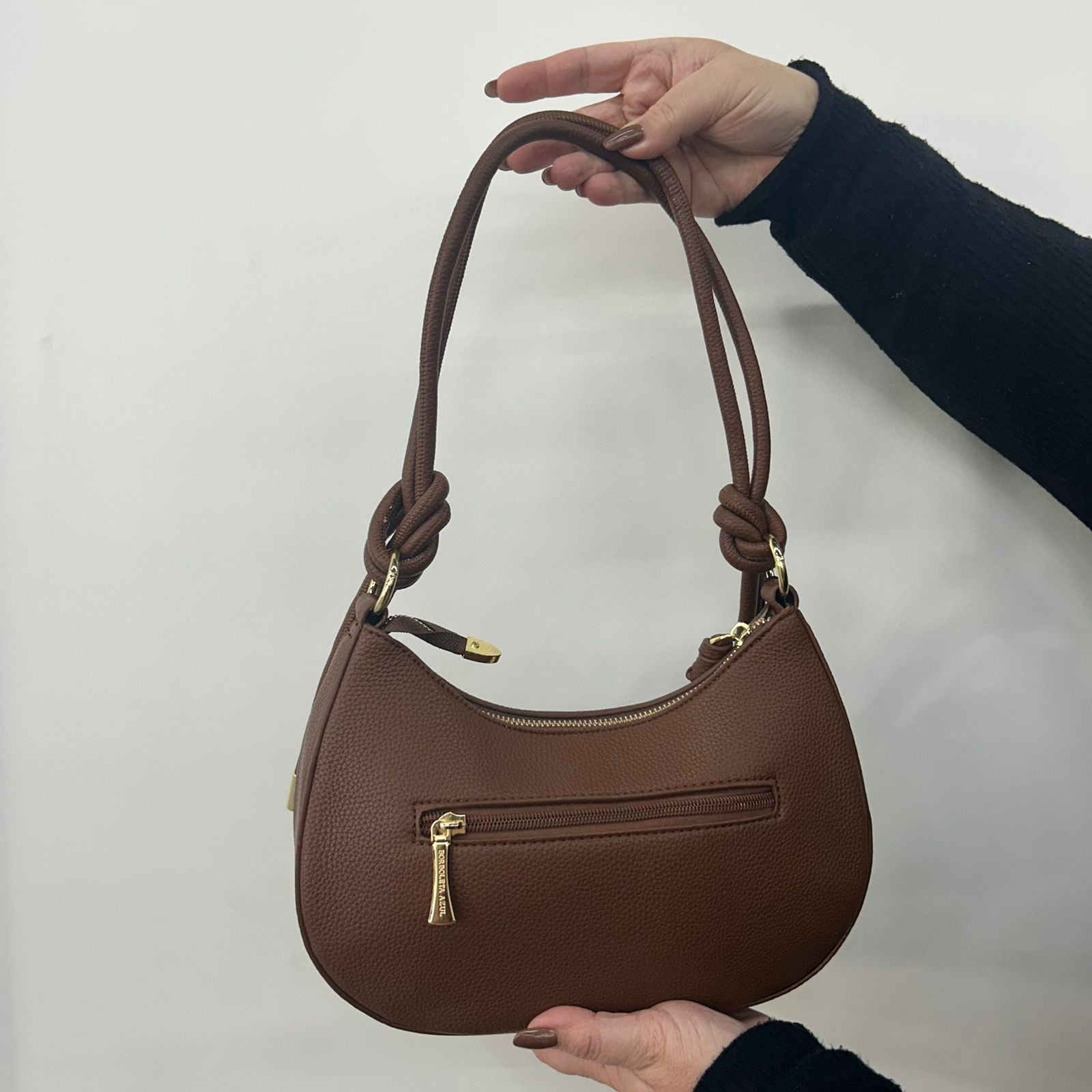Bolsa Baguete Marrom Media com detalhe trançado