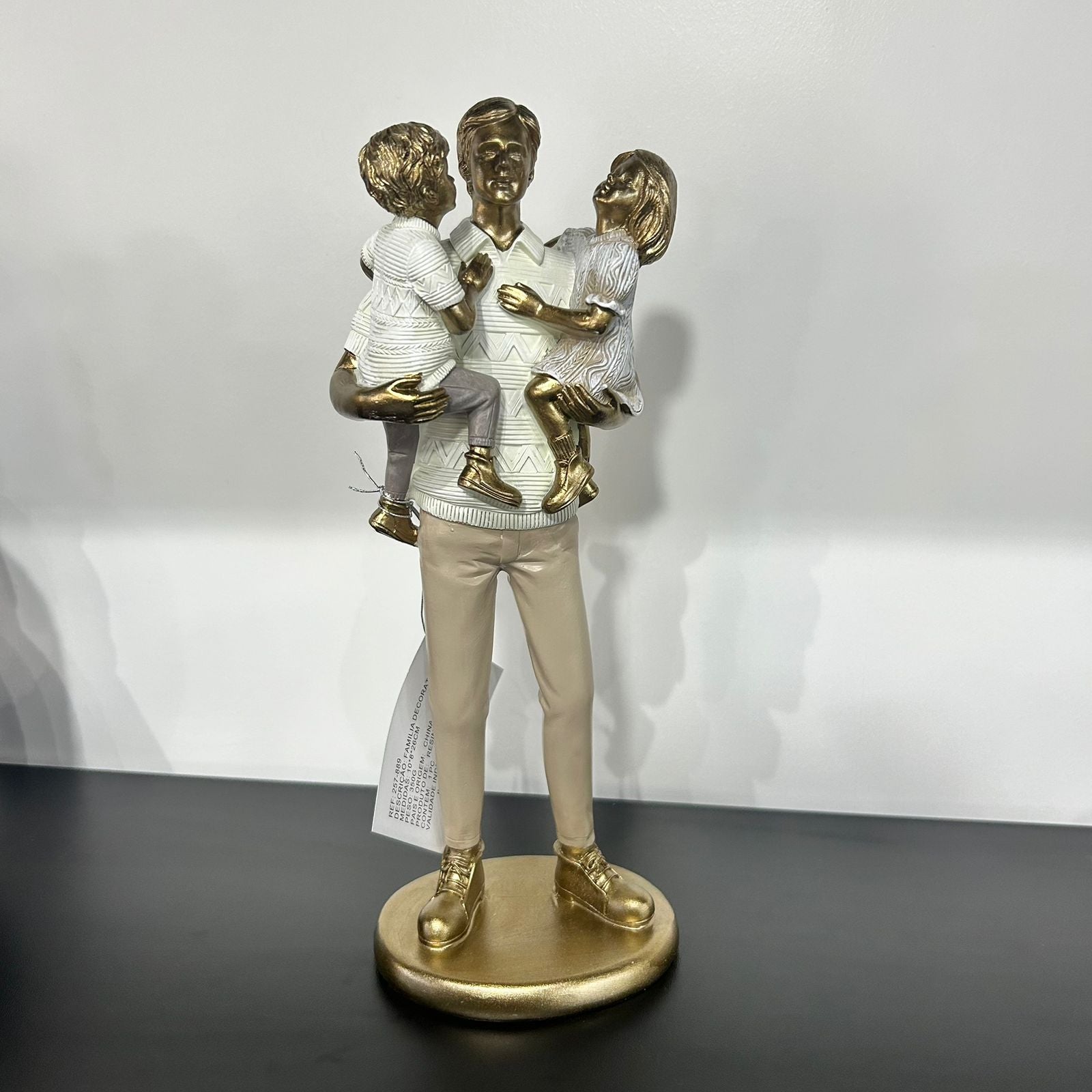 Escultura Decorativa Familía Pai com um menino e uma menina
