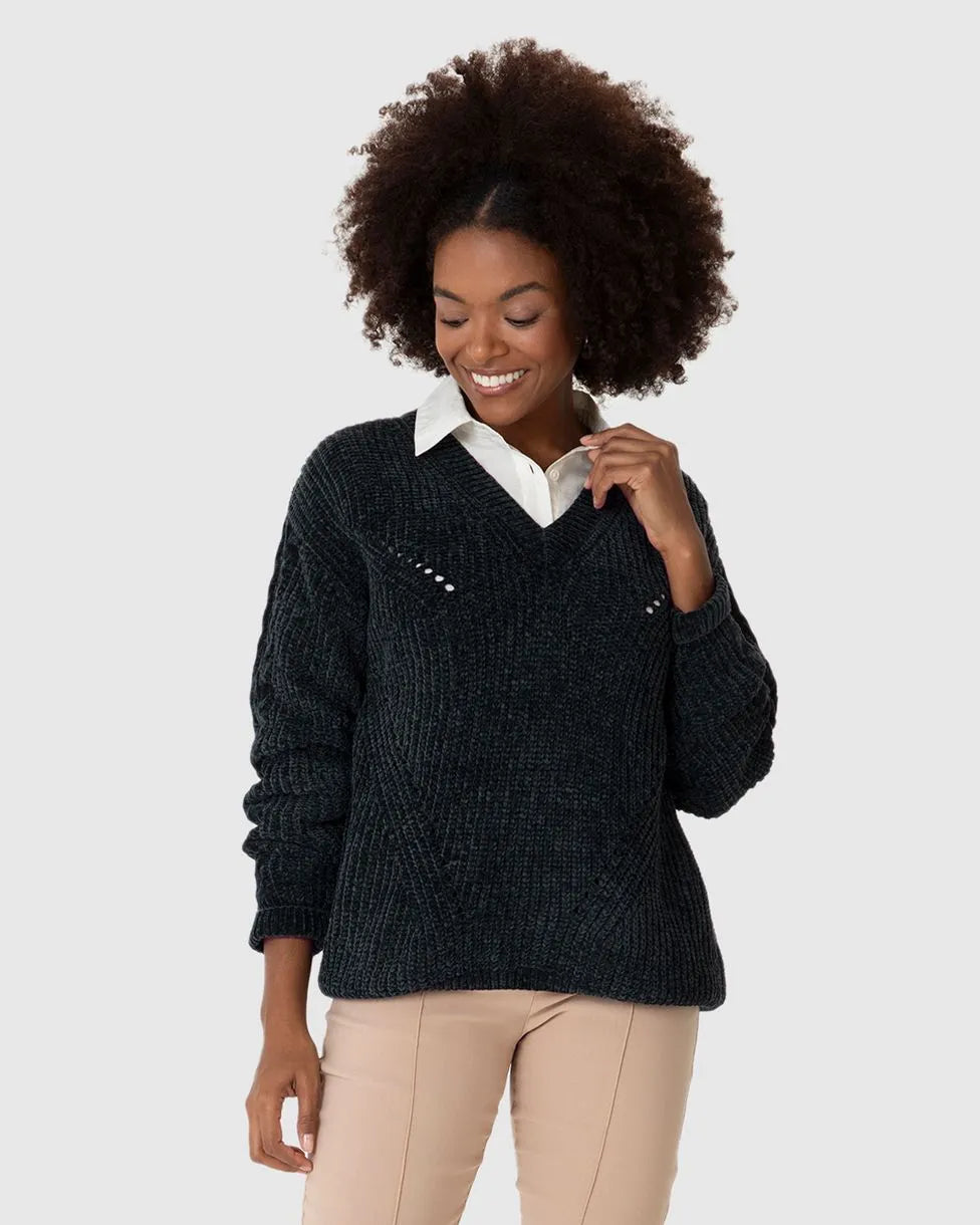 Suéter Feminino Gola V Detalhes Vazados Em Chenile- MALWEE- 124725
