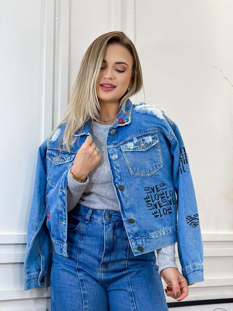 Jaqueta Jeans Feminina Com detalhes bordados e Strass- PLOCK ROCK- 13617