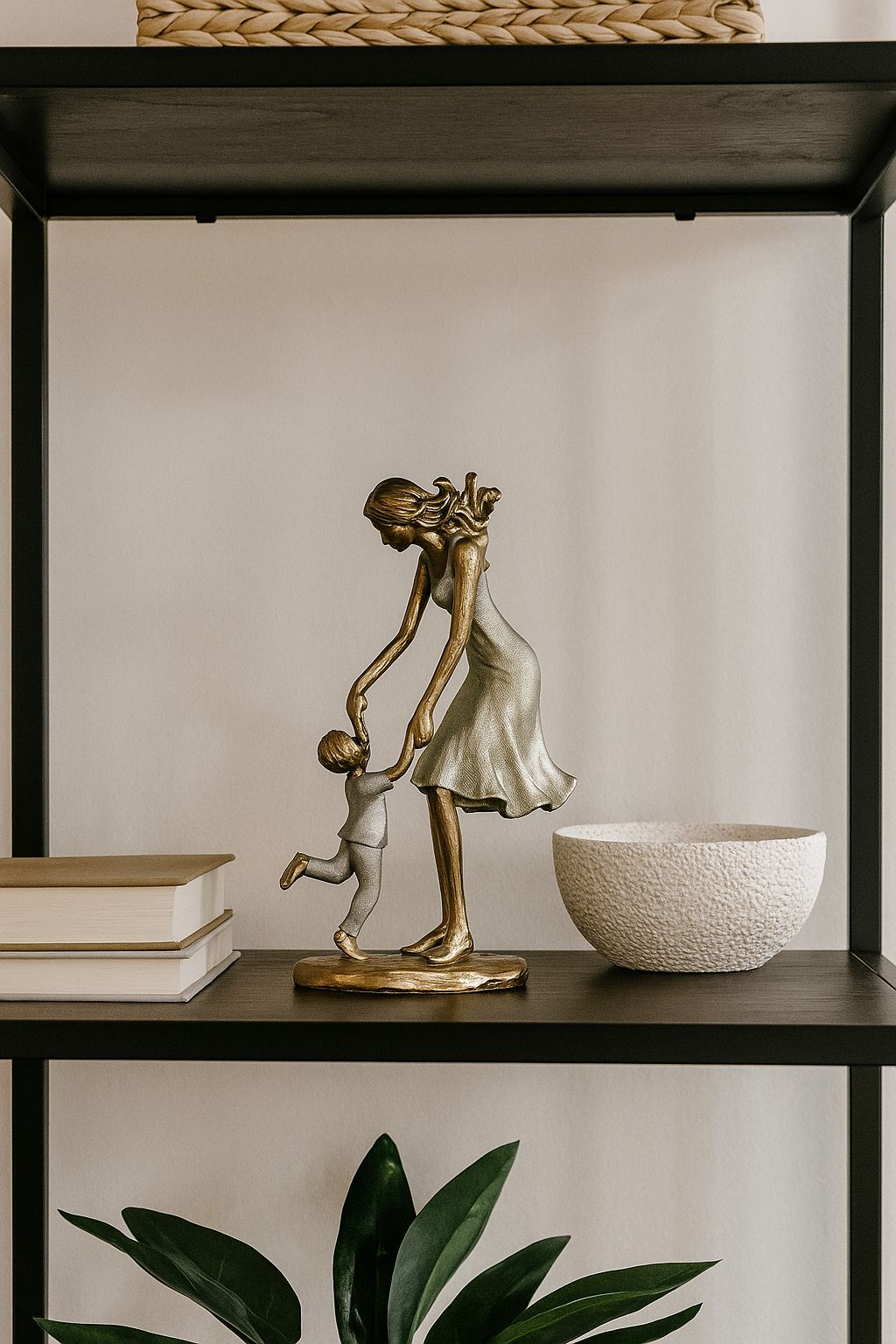 Escultura Decorativa Familía  Mãe e Filho