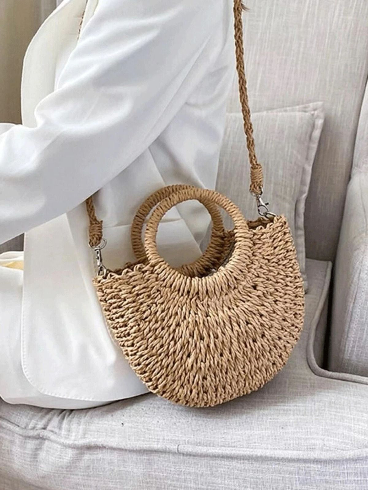 Bolsa em Palha Trançada Minimalista