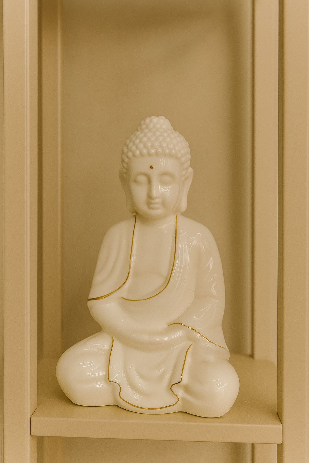 Buda Decorativo C/ Led 19x11cm em Porcelana Martins & Martins