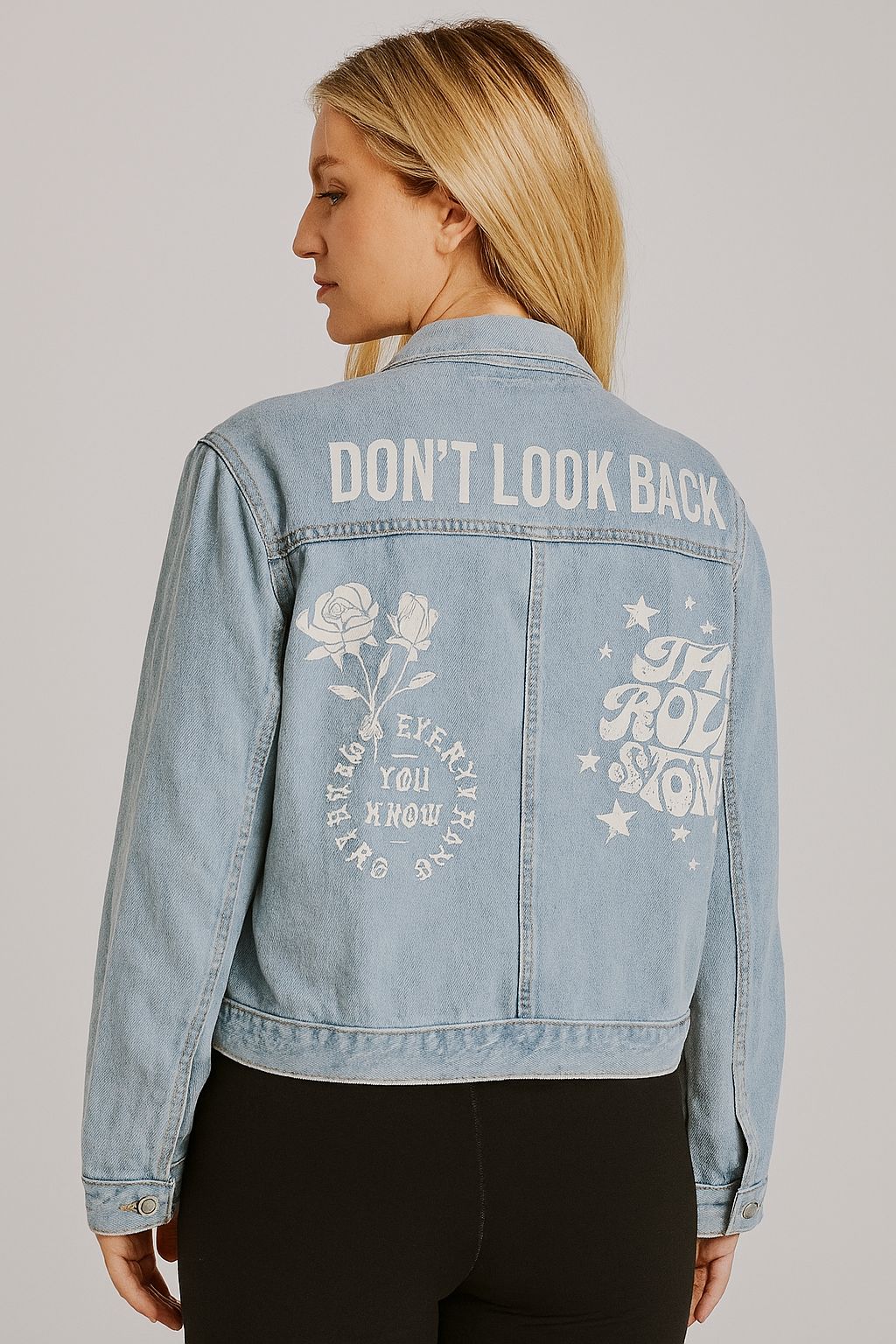 Jaqueta Jeans Feminina com detalhes bordados - PLOCK ROCK- PRJ176