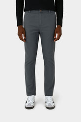 Calça Masculina Chino Cintura Média Em Sarja Com Elastano-