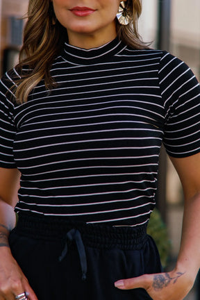 Blusa Feminina Manga Curta Listrada Preto - 279
