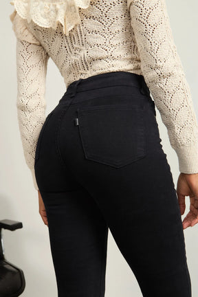 Calça Jeans Feminina Skinny Média Black- DZ20809