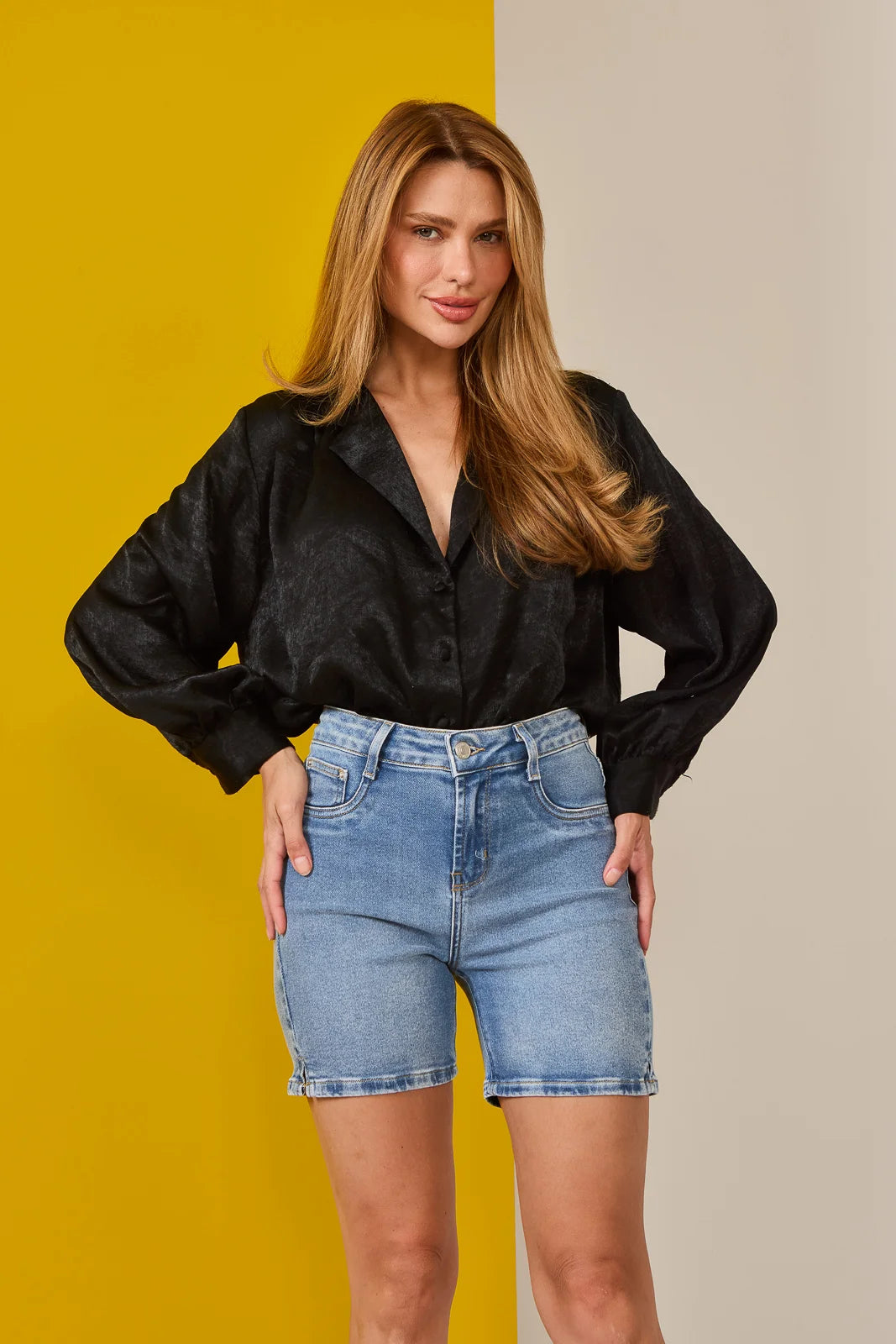 Bermuda Jeans Feminina Slim Meia Coxa com Cintura Média DZ4112