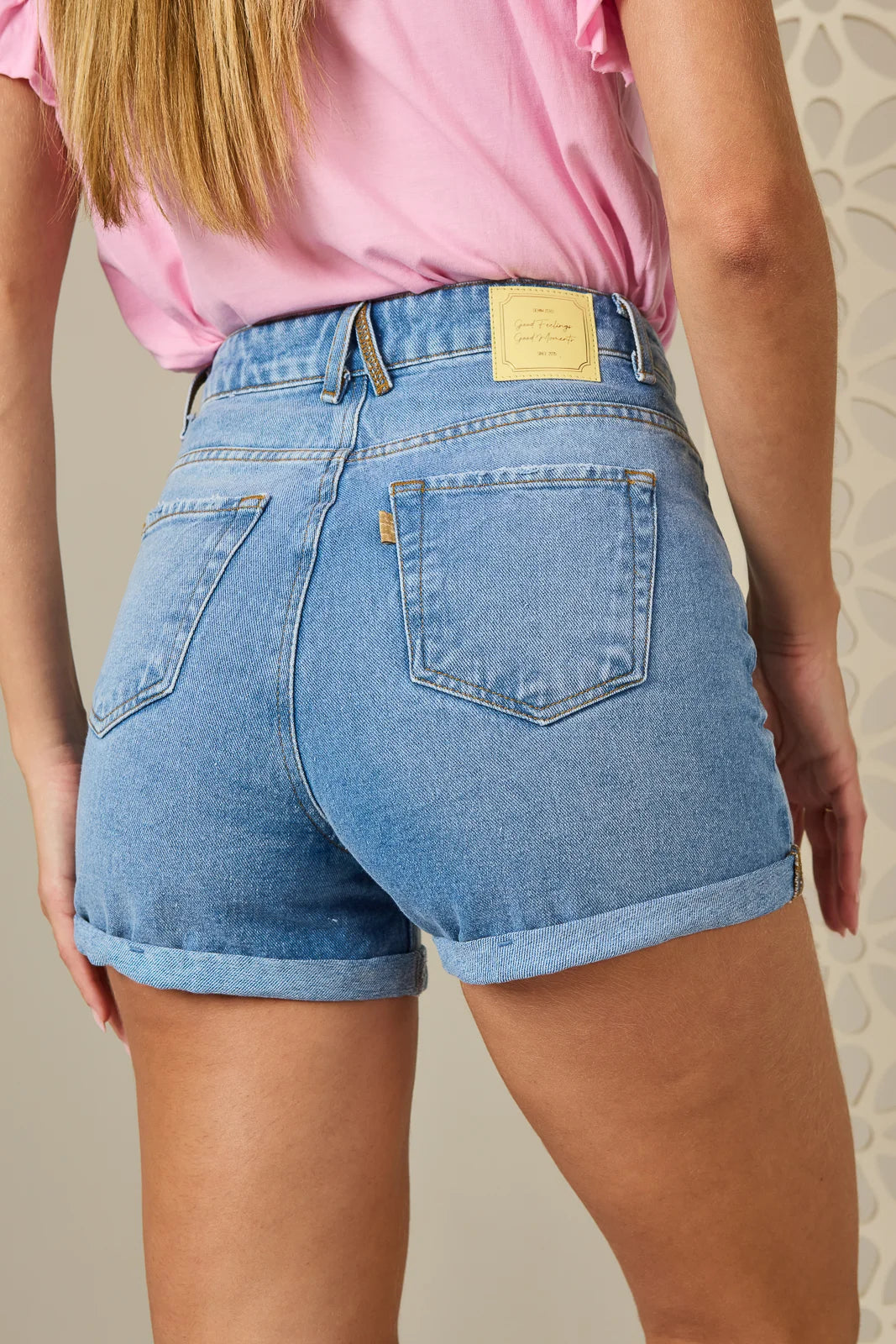 Shorts Jeans Denin Zero Feminino Mom Curto com Cintura Alta DZ6826