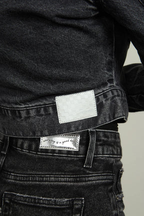Jaqueta Jeans Regular Cropped com Recorte de Coração - DZ9228