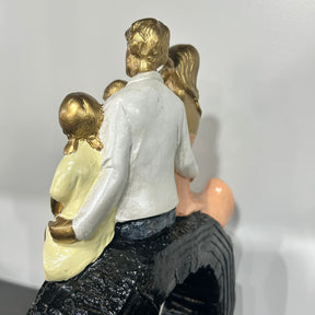 Escultura Decorativa Familía Casal com um menino e uma menina