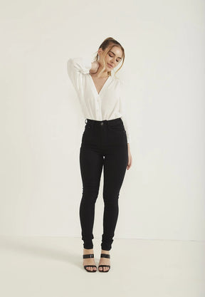 Calça Jeans Feminina Skinny Média Black- DZ20809