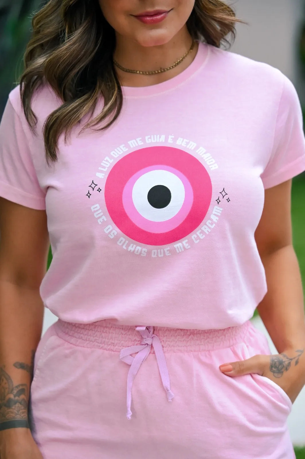 Tshirt Feminina Estonada Rosa Claro Olho Grego