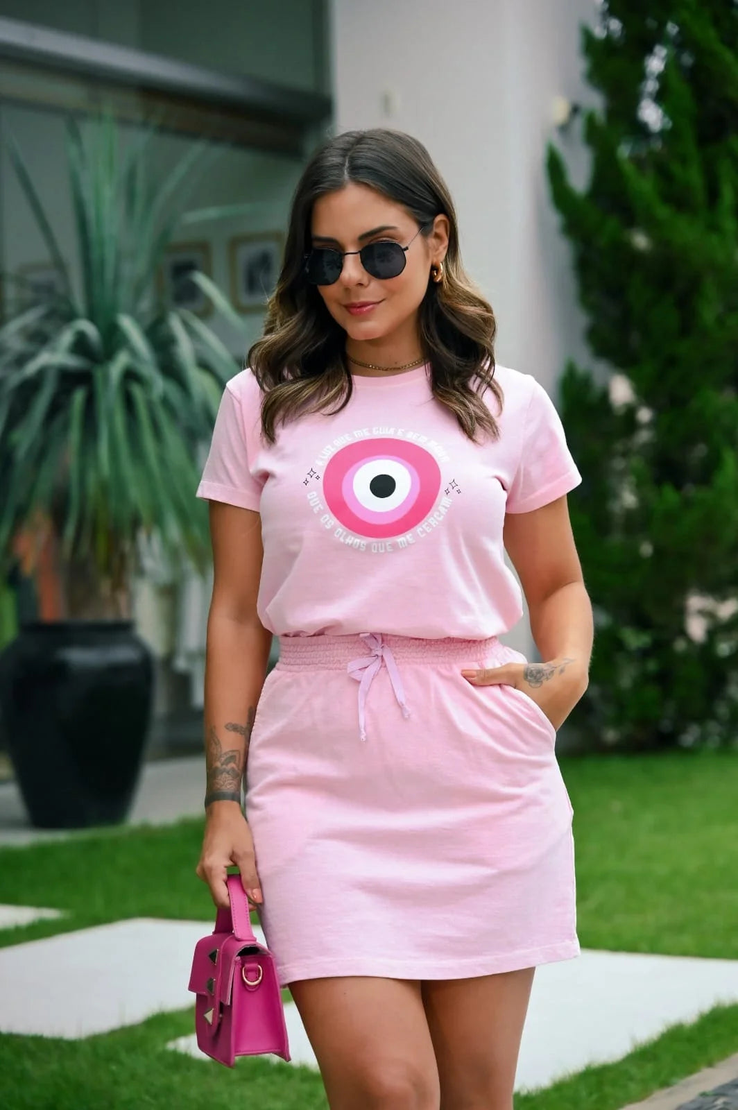 Tshirt Feminina Estonada Rosa Claro Olho Grego